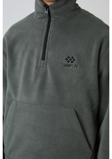 Tommy Life Haki Kalın Yumuşak Dokulu Standart Fit Nakışlı Polar Erkek Çocuk Eşofman Takım - 11218 Haki Tommy Life Haki Kalın Yumuşak Dokulu Standart Fit Nakışlı Polar Erkek Çocuk Eşofman Takım - 11218 Haki