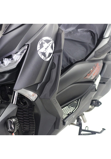 GP Kompozit Yamaha XMAX 250-400 2018-2022 Uyumlu Bacak Koruma Siyah