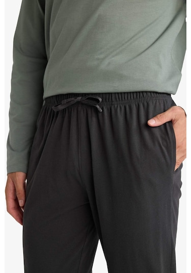 Defacto Pijama Takımı Regular Fit Baskılı Uzun Kollu Üst Uzun Alt D0940ax25aukh430 Haki Defacto Pijama Takımı Regular Fit Baskılı Uzun Kollu Üst Uzun Alt D0940ax25aukh430 Haki