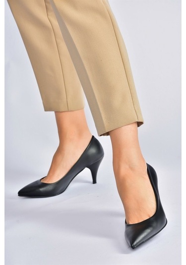 Fox Shoes Siyah Kadın Topuklu Ayakkabı A922151109