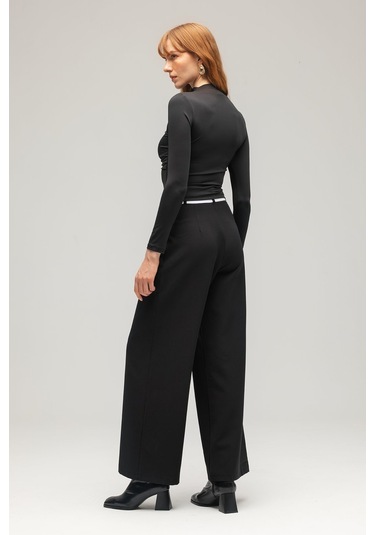 Saade Sââde Kadın Yarım Balıkçı Yaka Basic Örme Bluz - Drape Detaylı Siyah