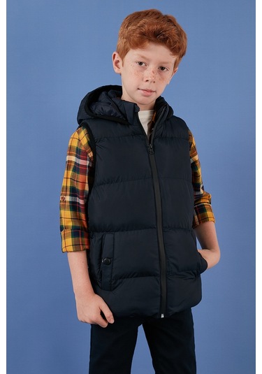 Lela Fermuarlı Kapüşonlu Cepli Şişme Unisex Çocuk Yelek 5761983 Lacivert Lela Fermuarlı Kapüşonlu Cepli Şişme Unisex Çocuk Yelek 5761983 Lacivert