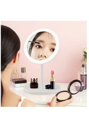 3 Renk Işık Modlu Parlaklığı Ayarlanabilir 90 Oynar Başlıklı Ayna