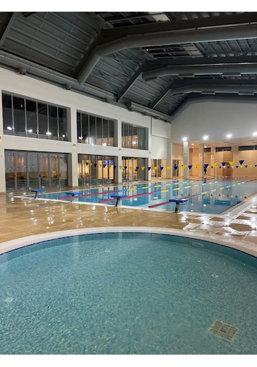 moskova model havuz kulvar seperator 1 mt  18 ayraç 9 top 8m halt