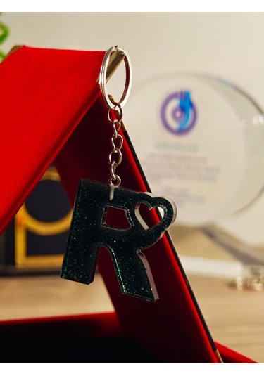 Harfli Anahtarlık Epoksi Kişiye Özel Yapım El Yapımı Harf Anahtarlık Kalp Model Özel Tasarım Hediyelik Ürün Kalp Desenli Simli Anahtarlık Açık Yeşil