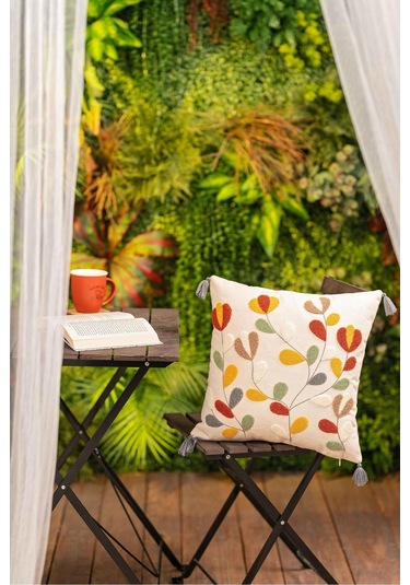 Doğa Motifli Püsküllü Kırlent Kılıfı Çok Renkli Yaprak Ve Çiçekler Çok Renkli