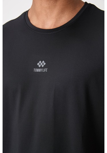 Tommy Life Siyah Polyester Dokulu İnce Esnek Standart Fit Erkek Performans T-shirt - 88387 001
