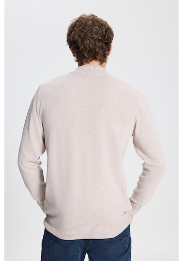 AC&Co / Altınyıldız Classics Erkek Bej Standart Fit Normal Kesim Yarım Balıkçı Yaka Hafif Salaş Pamuklu Triko 4A4921100008BEJL Bej AC&Co / Altınyıldız Classics Erkek Bej Standart Fit Normal Kesim Yarım Balıkçı Yaka Hafif Salaş Pamuklu Triko 4A4921100008BEJL Bej