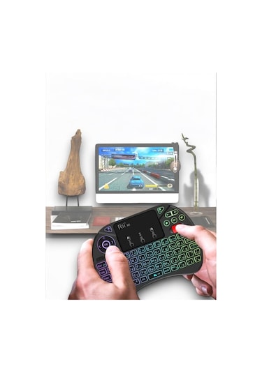 Işıklı Mini Klavye Sayesinde Karanlıkta Bile Rahat Kullanım