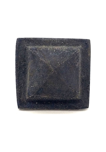 Antika Tarz Dekoratif Pirinç Flanşlı Piramit Kabara - 29 Mm, Oksit