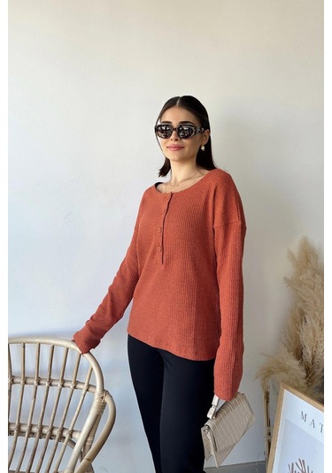 Kadın Kiremit Yumuşak Dokulu, Düğmeli Bisiklet Yaka, Regular Kesim Triko Kazak, Bluz Kiremit