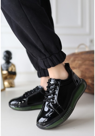 Piona Siyah Rugan Yeşil Tabanlı Spor Ayakkabı Siyah