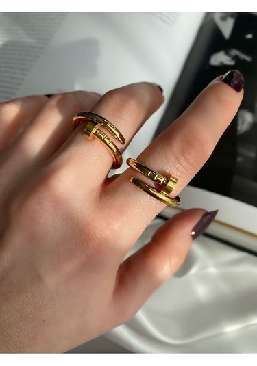 Ünlü Marka Model Çivi Çelik Yüzük Altın