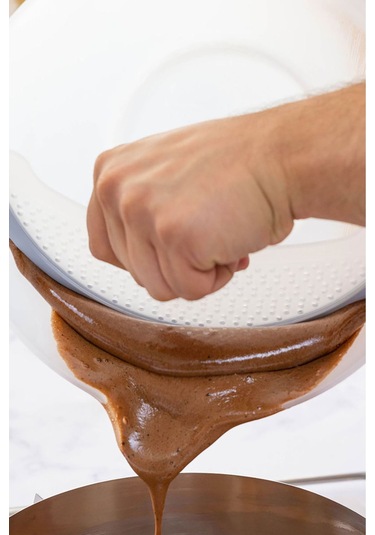 Karaca x Refika Refika'Dan Silikon Sıyırıcılı Çok Amaçlı Süzgeç