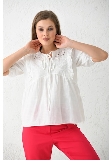 Kadın Bisiklet Yaka Balon Kol Nakış Detylı Volanlı Dokuma Yazlık Bluz Ekru