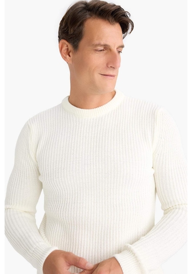 DeFacto Standart Fit Bisiklet Yaka Triko Kazak C8814AX24WNER100