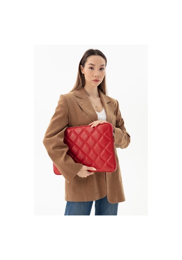 Kapitone Laptop Kılıfı 15.6 & 16 İnç Kırmızı