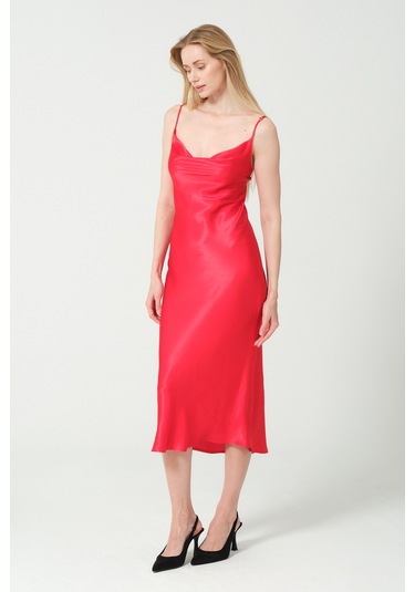 Degaje Döküm Saten Midi Elbise Kırmızı