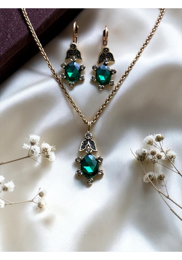 Oval Kristal Taşlı Kolye Ve Küpe Seti Yeşil