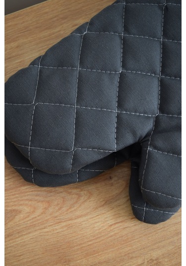 Antrasit Yanmaz Ve Isıya Dayanıklı 2 Fırın Eldiveni Ve 2 Tutacak