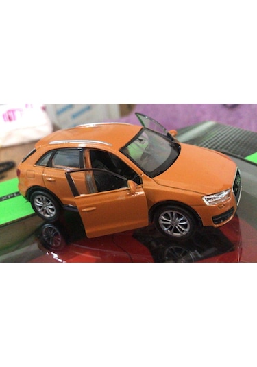 Oyuncak Model Metal Araba 1/36 Çek Bırak Turuncu Audi Q3 Jeep