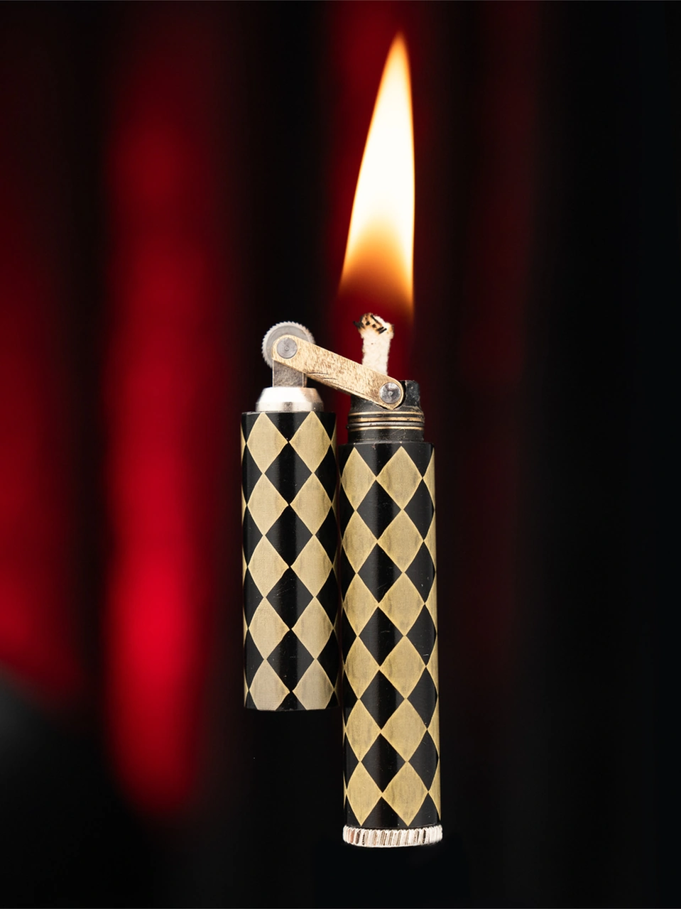 Caka Lighter Piramit Desen Çakmak Siyah - Altın