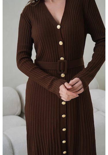 Kadın V Yaka Ful Düğme Kapama Kemer Detay Maksi Boy Fitilli Triko Elbise Kahve