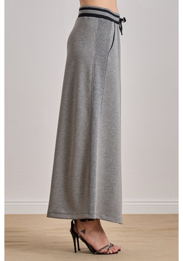 Yandan Cepli Gri Örme Etek Gri