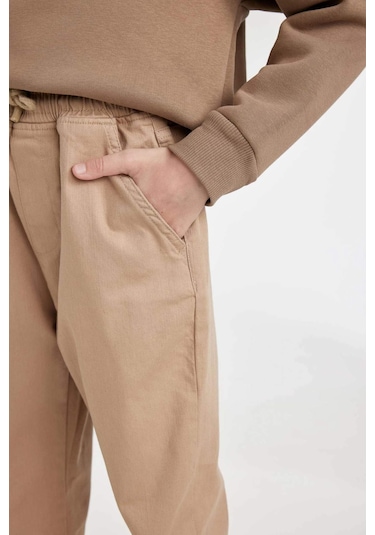 DeFacto Erkek Çocuk Beli Bağcıklı Lastikli Paça Cepli Basic Düz Jogger Gabardin Pantolon A9395A824WNBG219