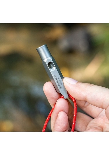 Dancemonkey Titanyum Kamp Düdüğü - Acil Durum & Outdoor Kullanım İçin Çok Renkli Çok Renkli