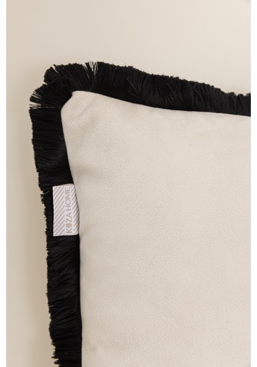 Charm Kurşun Asker İşlemeli Kenarı Siyah Püsküllü Bej Kırlent 43x Bej