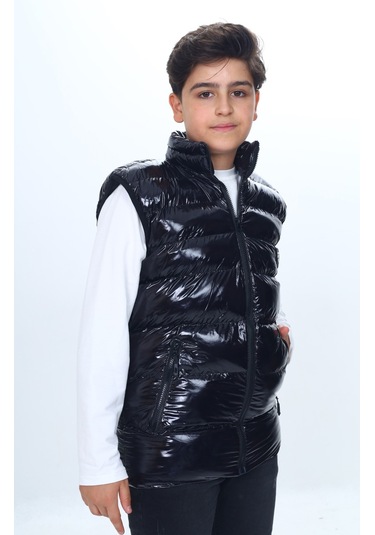 Toontoy Erkek Çocuk Parlak Görünümlü Göğsü Armalı Yelek Siyah