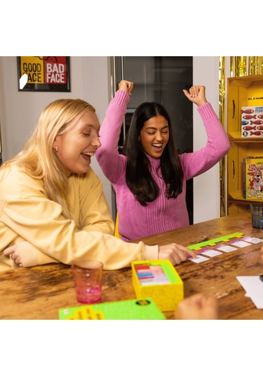 Big Potato Games - Dumb Questions To Ask Your Friends Kutu Oyunu