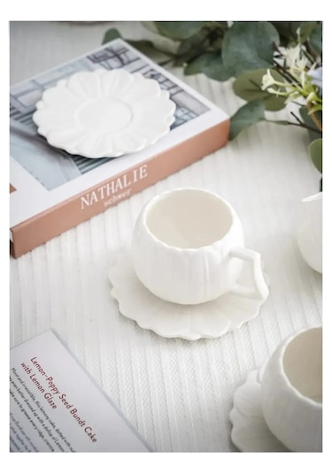 6 Kişilik Beyaz Porselen Papatya Kahve Fincanı Takımı Seti 90 Ml