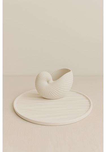 Yuvarlak Salyangoz Objeli El Yapımı Dekoratif Tepsi Beyaz