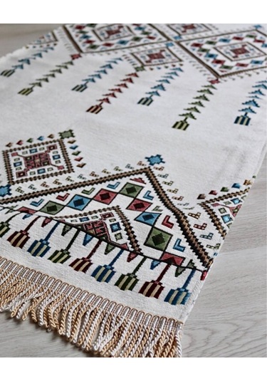 Çeyizlik Hediyelik Seccade Eşarp Tesbih Set Kilim Desenli Kadife Astarlı Seccade, Eşarp, Kristal Tesbih Özel Kutulu Lüks Hediye Seti Beyaz