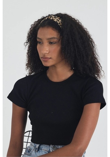 Siyah Kısa Kol Bisiklet Yaka Vücuda Oturan Kaşkorse Crop + Bandana Set %100 Pamumklu, Esnek Rahat Siyah-leopar