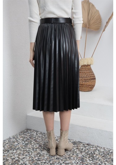 Kemerli Siyah Pliseli Deri Etek - Siyah
