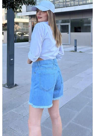 WeShaya Kadın Mavi Püsküllü Paça, Yüksek Bel, Rahat Denim-kot Şort Açık Mavi