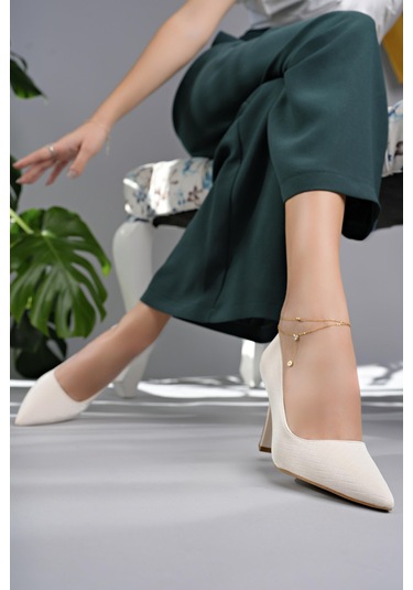 Muggo Goes Garantili Sivri Burun Kadın Topuklu Stiletto Ayakkabı Ten