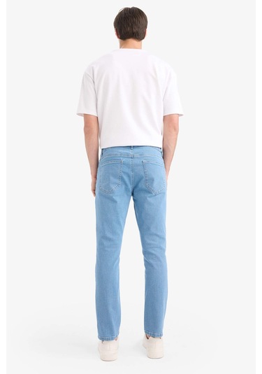 Defacto Pedro Slim Fit Dar Kalıp Normal Bel Dar Paça Jean Pantolon E7436ax25smnm39 Mavi