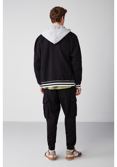 Leon Erkek Kolej Bomber Nakışlı Kontrast Kapüşonlu Çizgili Trikolu Içi Polarlı Bomber Siyah Sweatshi Leon Erkek Kolej Bomber Nakışlı Kontrast Kapüşonlu Çizgili Trikolu Içi Polarlı Bomber Siyah Sweatshi