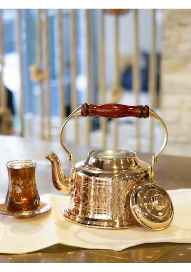 İşlemeli Maraş Demlik Parlak Bakır Uçlu Bakır