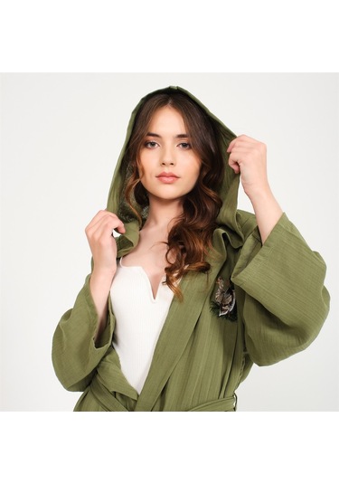 Ördek Nakışlı Kısa Kapüşonlu Müslin Kadın Bornoz-Yeşil