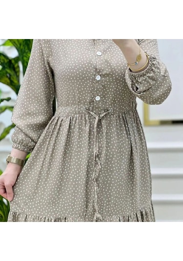 Kadın Puantiyeli Bej Renk Viskon Kumaş Ön Düğmeli Ayarlanabilir Kuşaklı Tesettür Elbise Bej