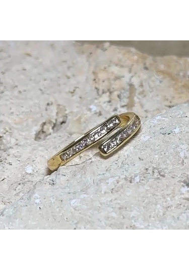 Zarif Sarmalı Zirkon Taşlı Gold Yüzük Çok Renkli