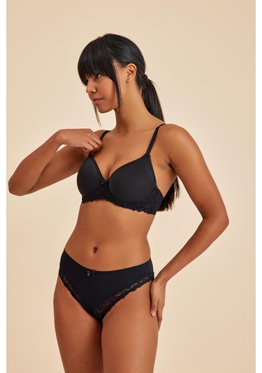 Victoria Siyah Balenli Dantelli Dolgusuz Toparlayıcı Balkonet Sütyen siyah