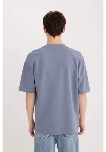DeFacto Oversize Geniş Kalıp Ütü Gerektirmeyen Bisiklet Yaka Kısa Kollu Basic Düz Ağır Kumaş Tişört X3926AZ25SPGR504 DeFacto Oversize Geniş Kalıp Ütü Gerektirmeyen Bisiklet Yaka Kısa Kollu Basic Düz Ağır Kumaş Tişört X3926AZ25SPGR504
