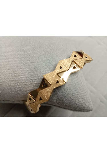Kelebek Model Gold Renk Kelepçe Bileklik Gold