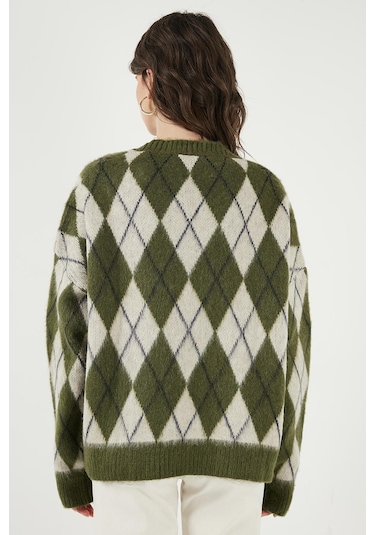 Lela Oversize Fit Bisiklet Yaka Baklava Desenli Yumuşak Dokulu Bayan Kazak 4616223 Haki